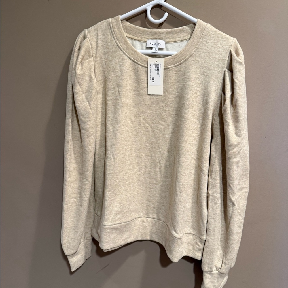 NWT Evereve brand cream top in size large